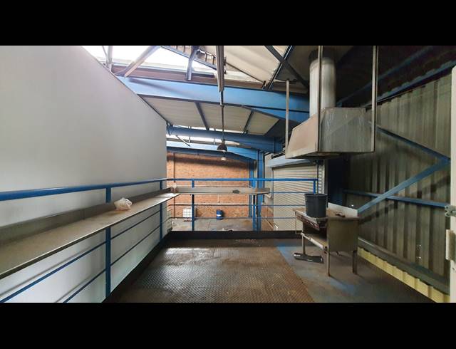 510M² WAREHOUSE TO LET IN SEBENZA